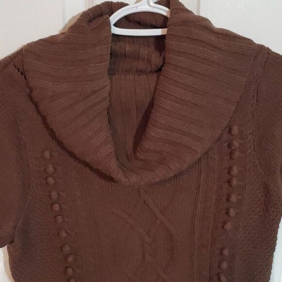 Denver Hayes short sleeve turtleneck - Picture 4 of 6